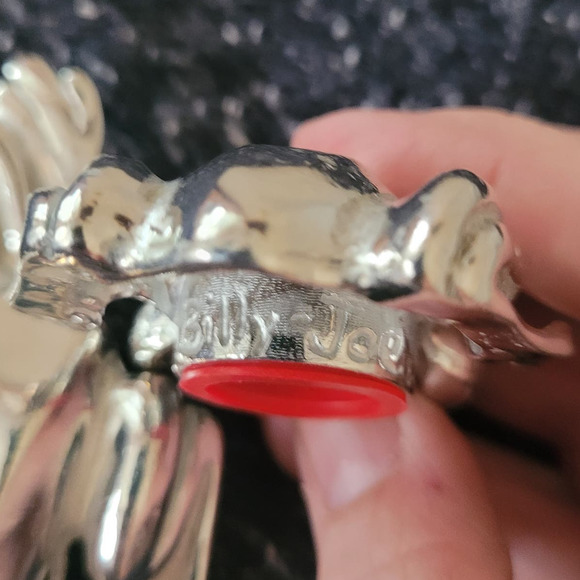 Silver-Toned Vintage Pewter Billy-Joe Stamped Frog Salt and Pepper Shakers - Picture 4 of 6